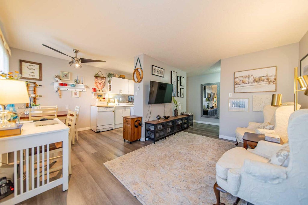 Photo of 11620 Elbow Drive SW #914, Calgary, AB T2W 3L6 (MLS # A2349676)
