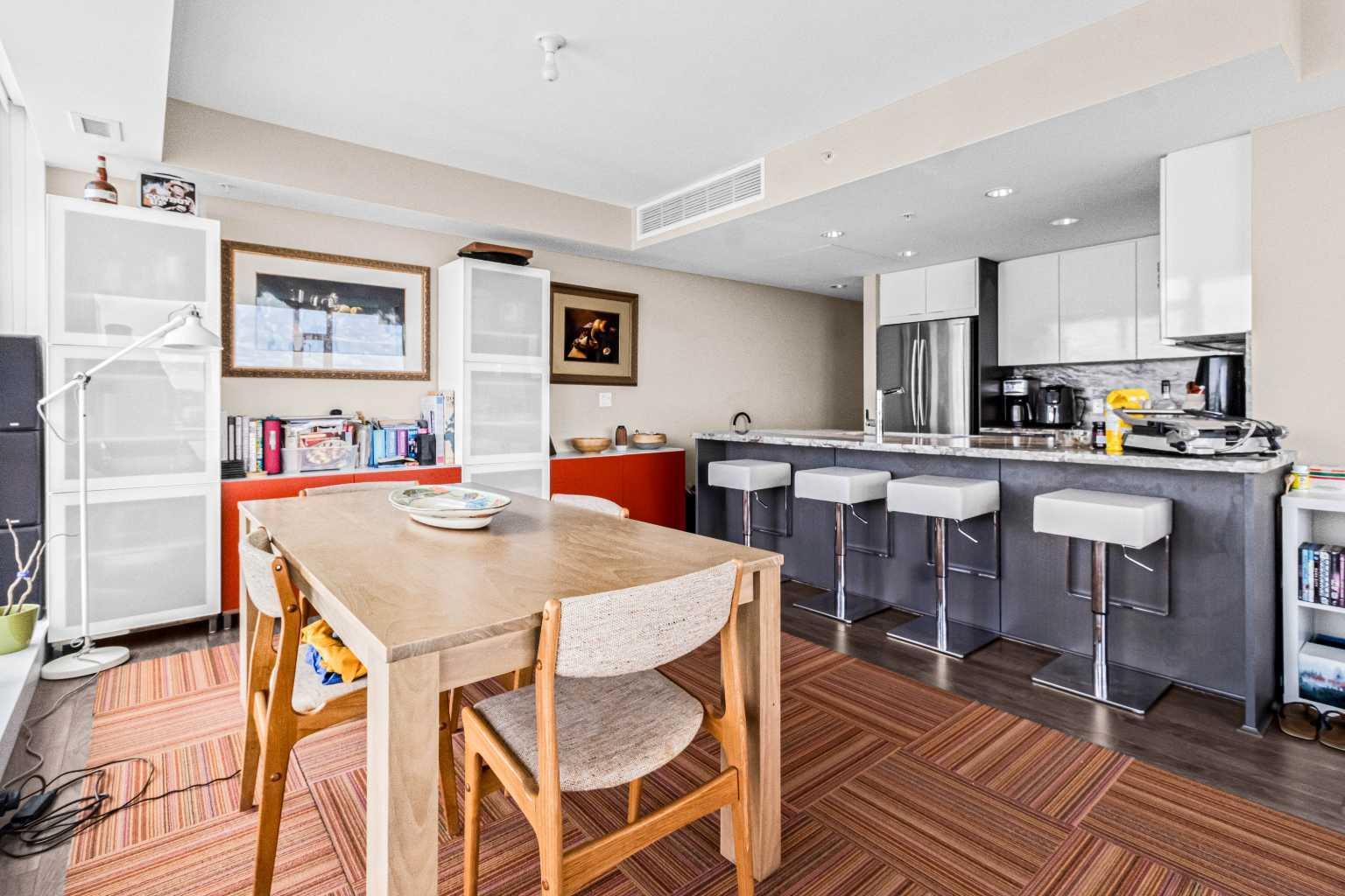 510 6 Avenue SE 2203