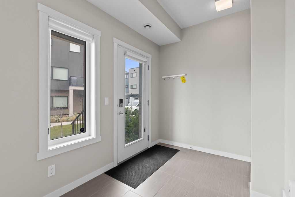 218 Sherwood Square NW 603