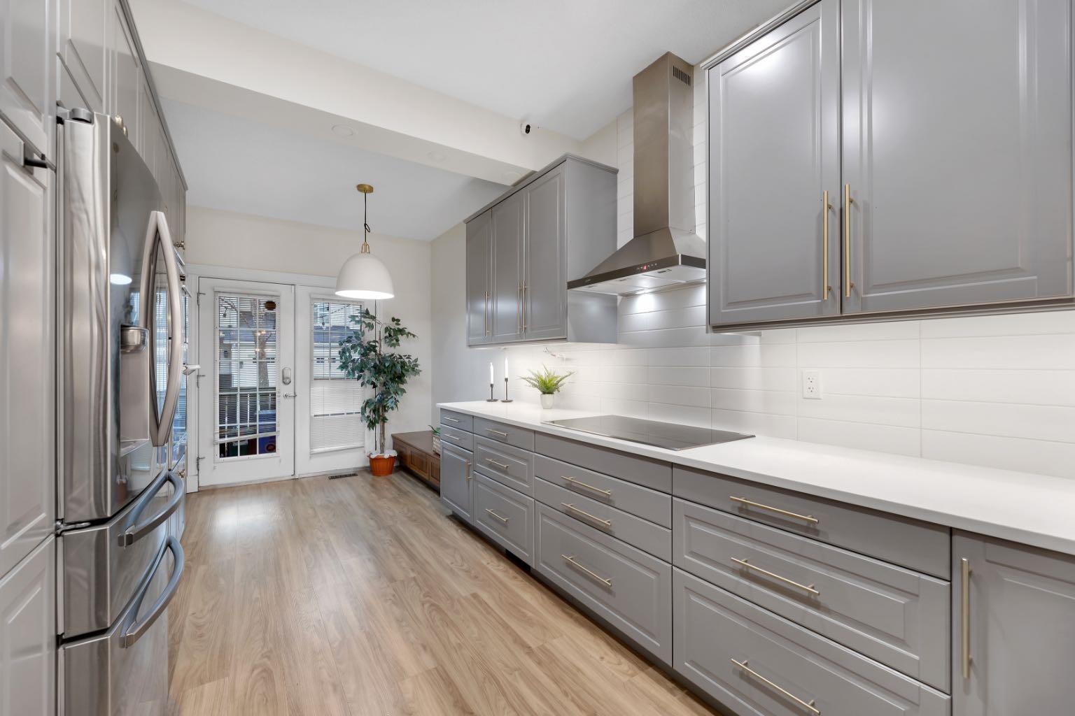 10 St Julien Drive SW 12