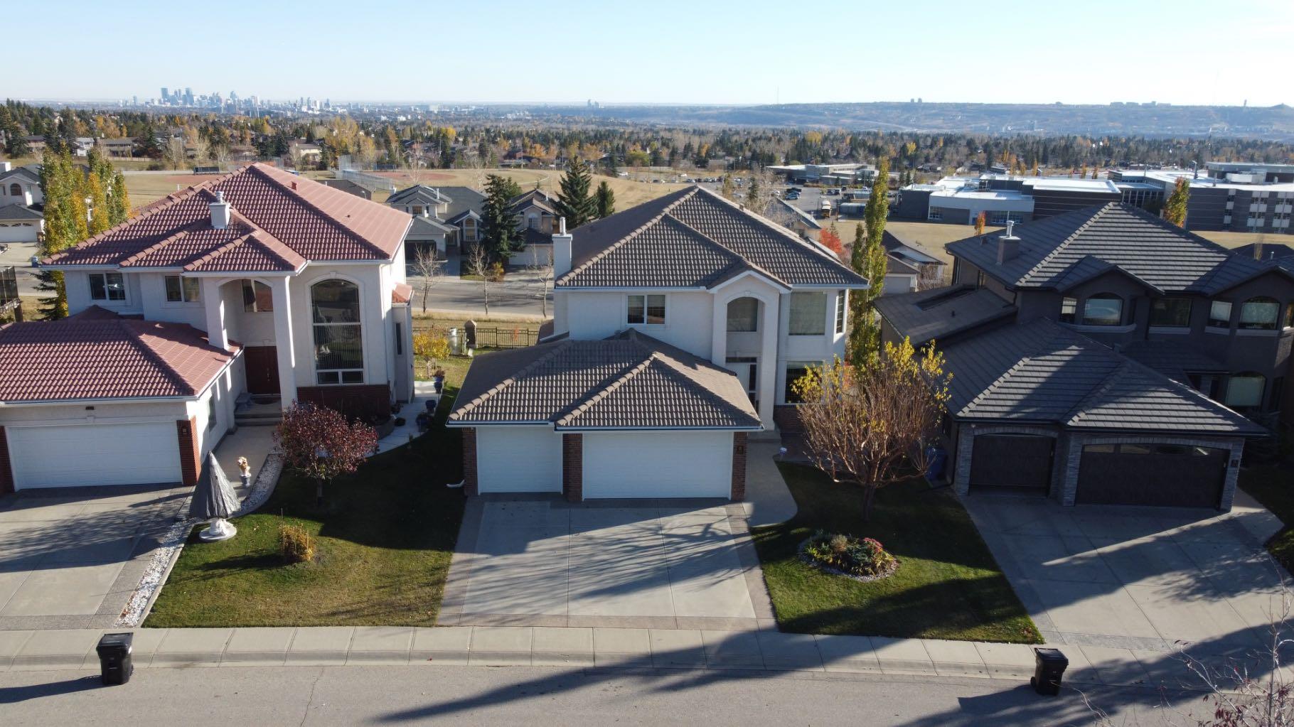 107 Arbour  Vista Road NW