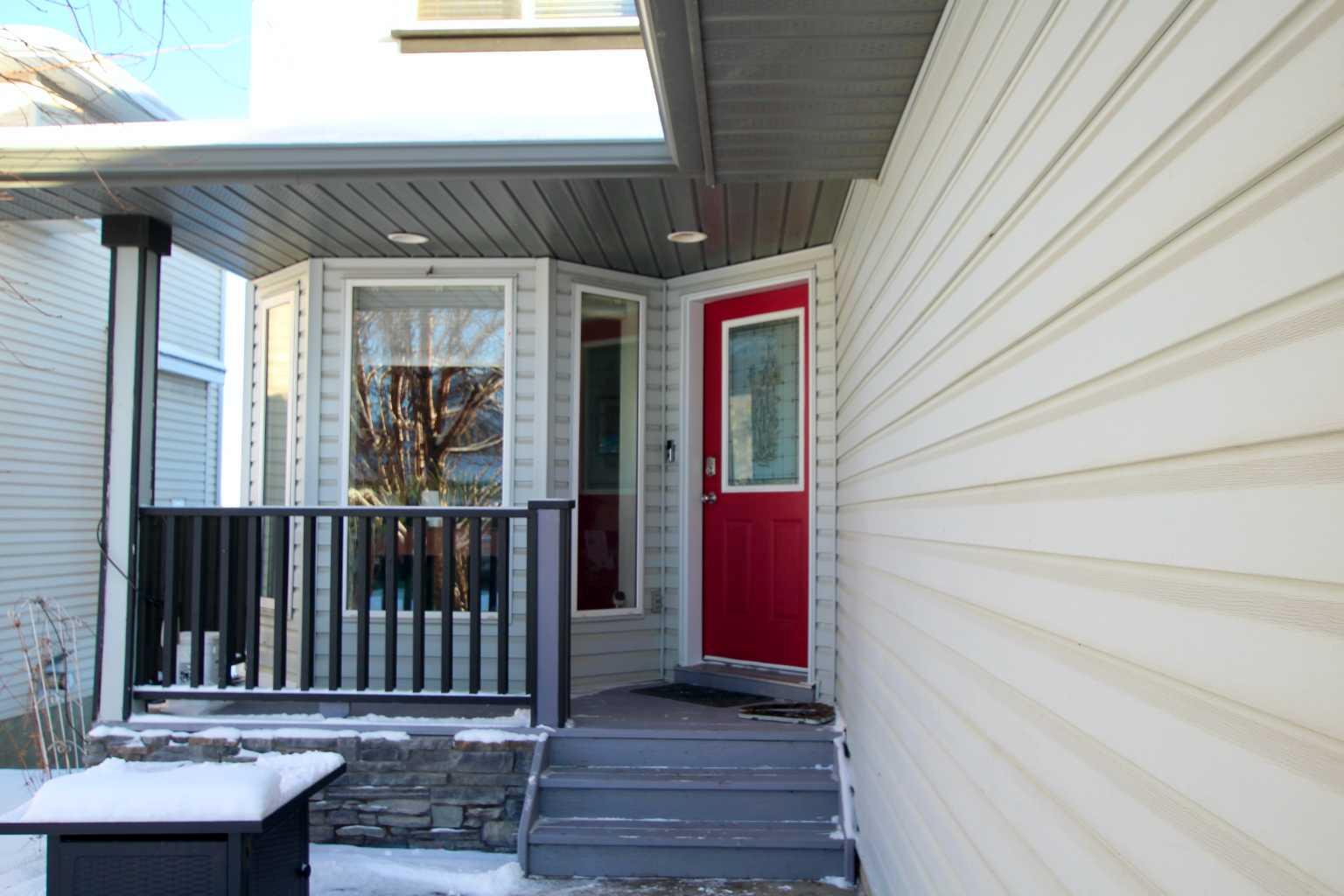 51 Westfall Crescent