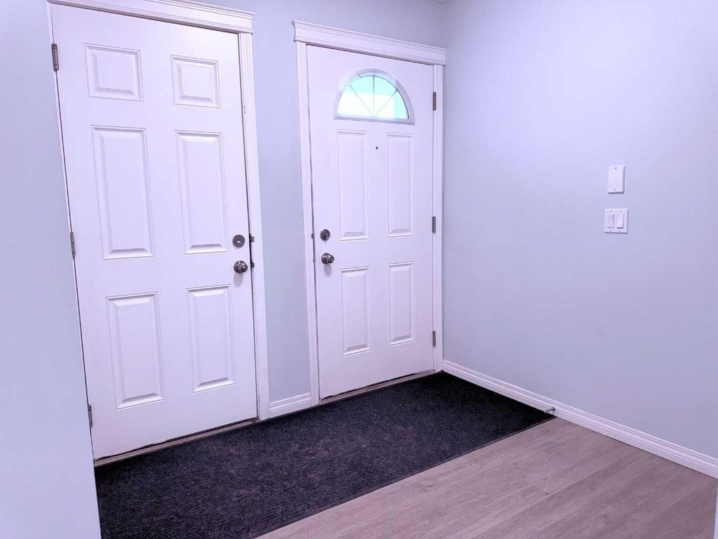 Photo of 960 Taradale Dr Dr, Calgary, AB T3J 0E7 (MLS # A2328404)