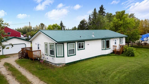Photo of 92 Peace River Avenue, Joussard, AB T0G 1J0 (MLS # A2342633)