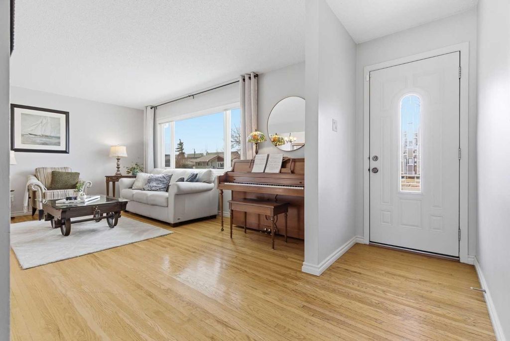 Photo of 9852 Athens Road SE, Calgary, AB T2J 1B9 (MLS # A2295694)