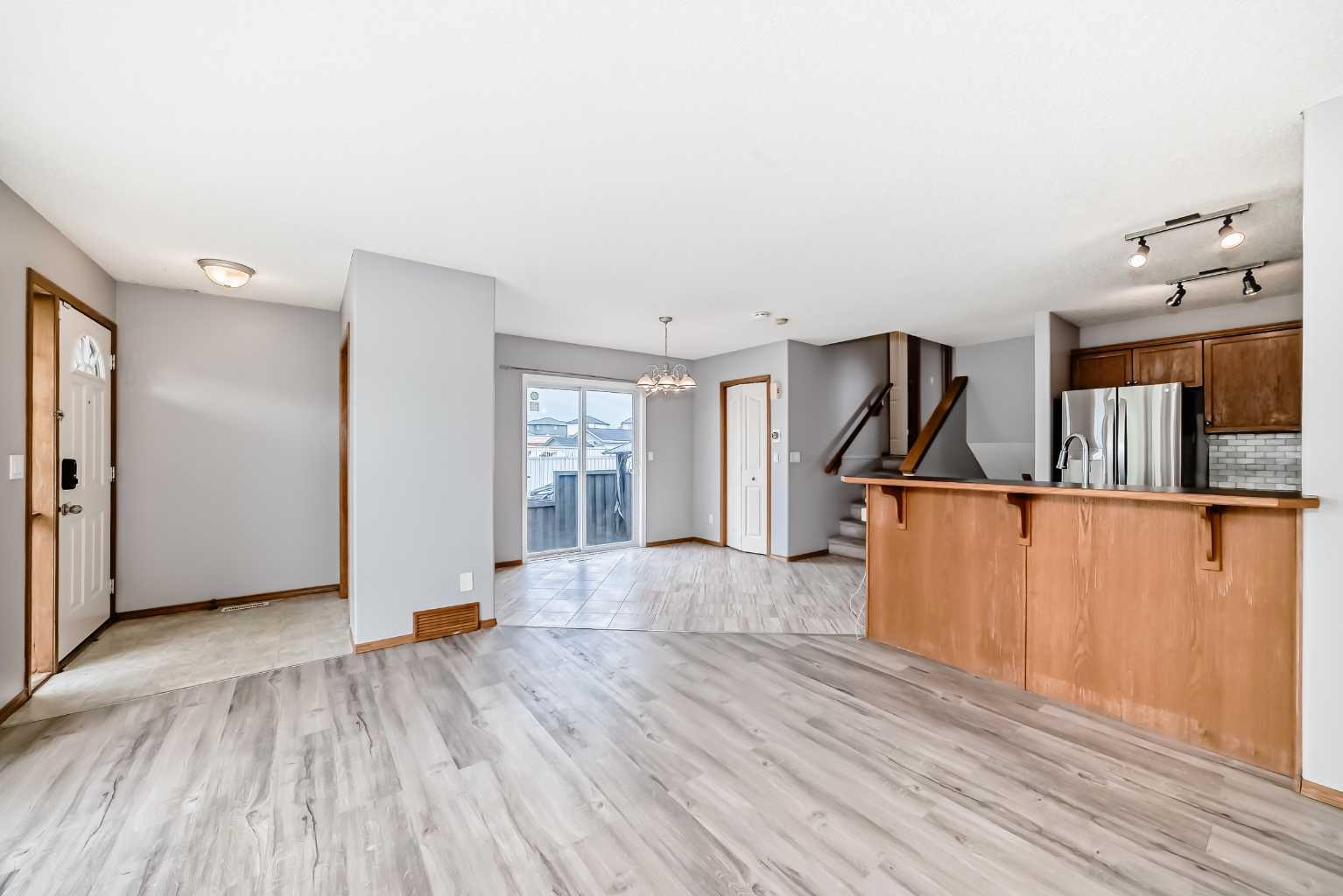 324 Taradale Drive NE