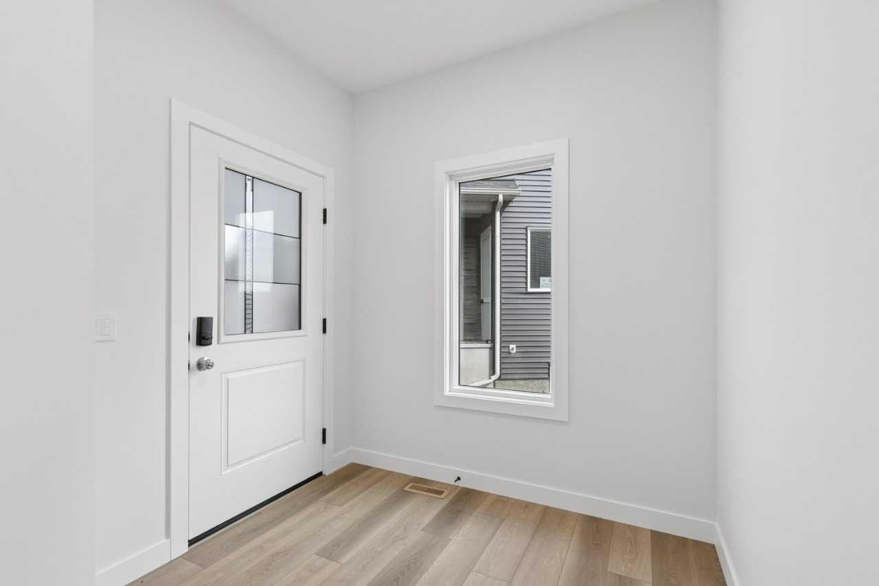 53 Sora Gardens SE