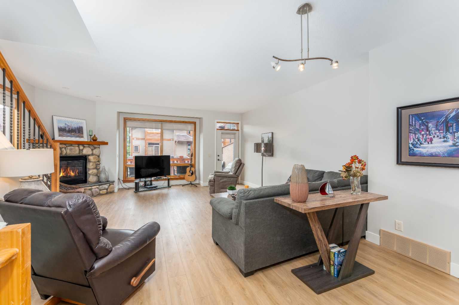 300 Eagle Terrace Road 2