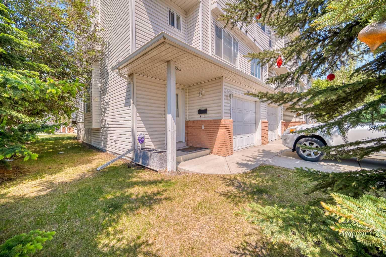 7038 16 Avenue SE 204