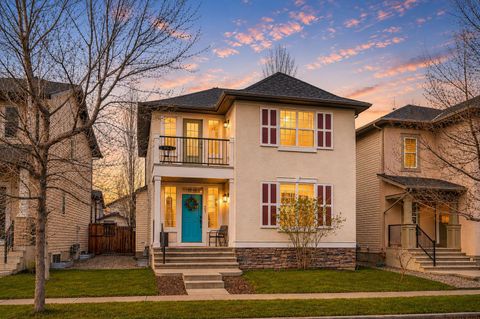 Photo of 27 Elgin Terrace SE, Calgary, AB T2Z 0B7 (MLS # A2304367)