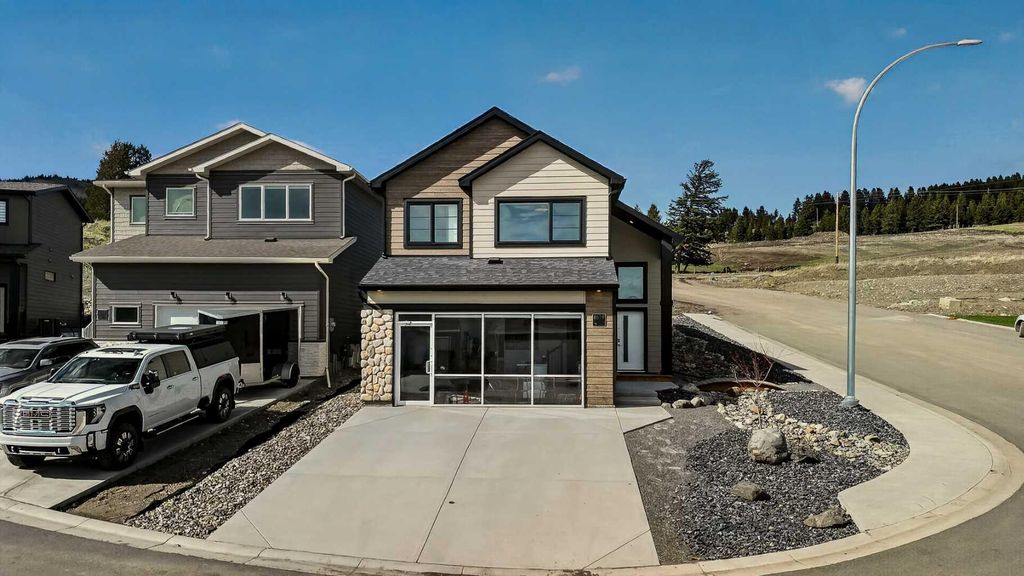 Photo of 8619 25 Avenue, Coleman, AB T0K 0M0 (MLS # A2310290)
