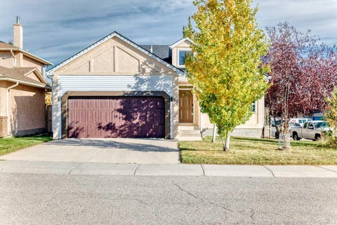 Photo of 50 Hawkbury Close NW, Calgary, AB T3G 3N2 (MLS # A2351790)