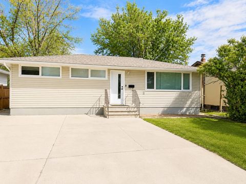 Photo of 1317 17 Avenue S, Lethbridge, AB T1K 1A3 (MLS # A2312419)