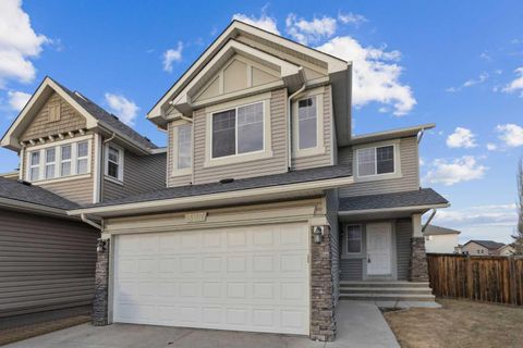327 Panamount Point NW Calgary AB T3K 0H6