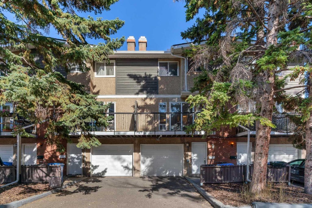 Photo of 643 4 Avenue NE #16, Calgary, AB T2E 0J9 (MLS # A2350581)