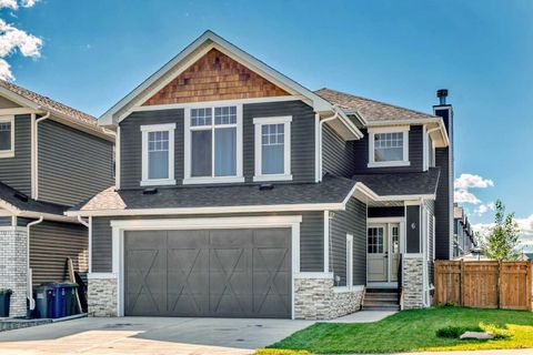 6 Emberside Green Cochrane AB T4C 3A8