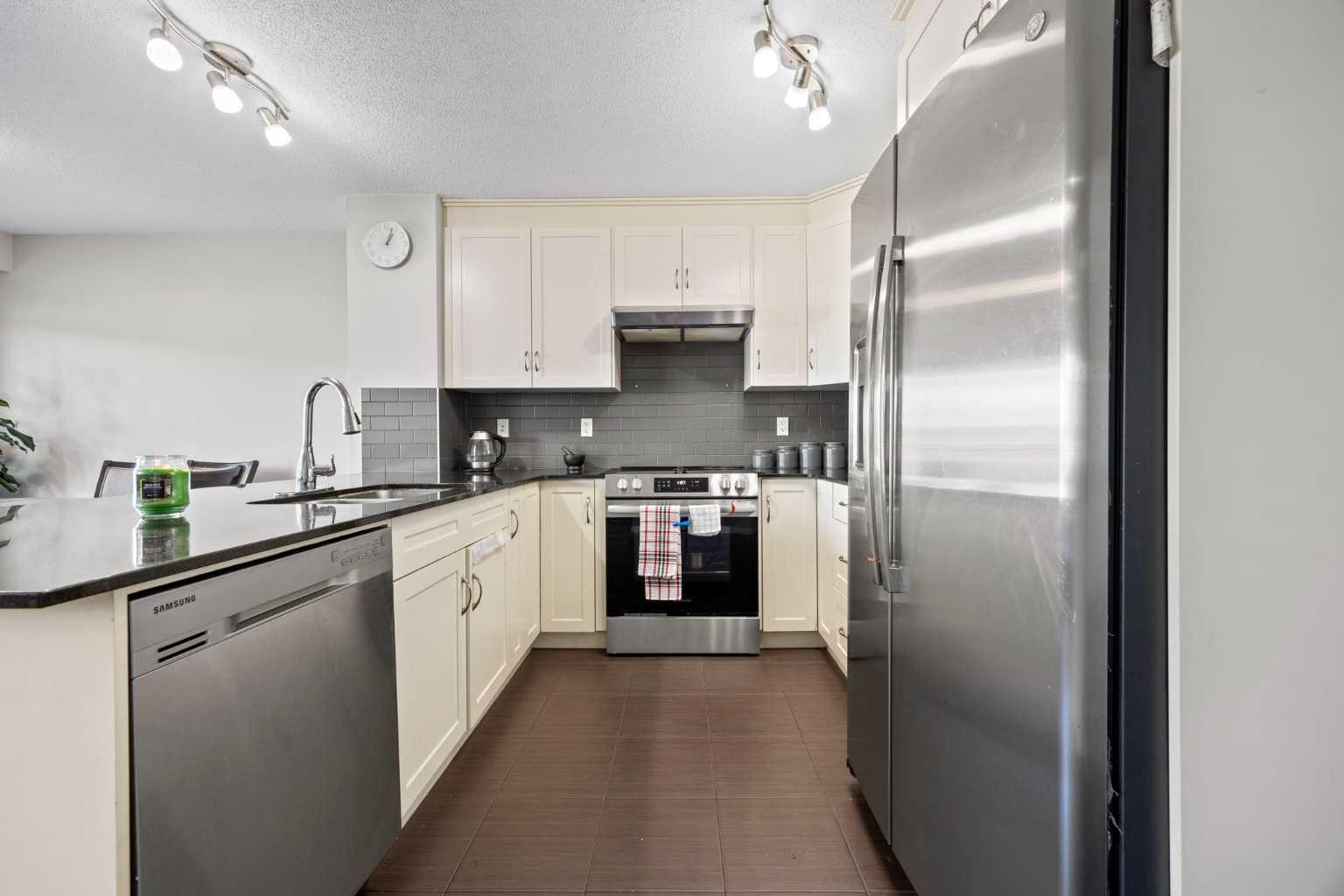 180 Panatella Way NW