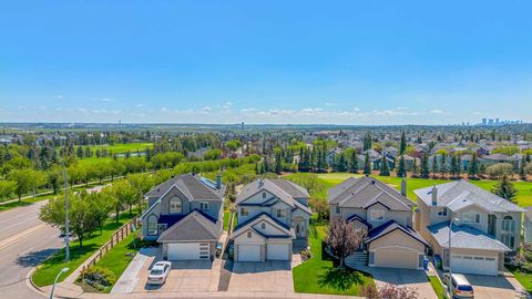 Photo of 9 Panorama Hills Manor NW, Calgary, AB T3K 5K6 (MLS # A2313247)