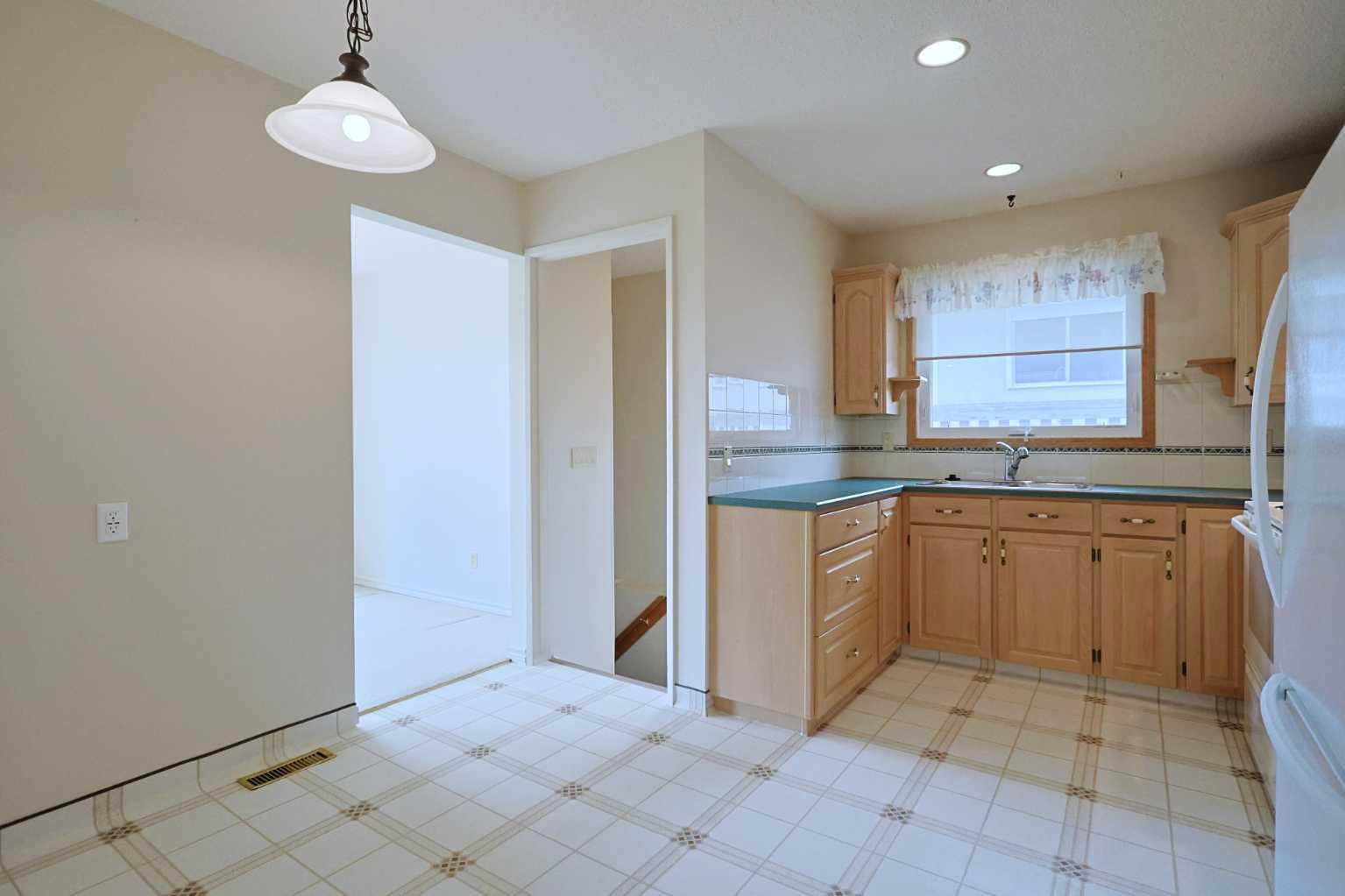2835 Cedarbrae Drive SW