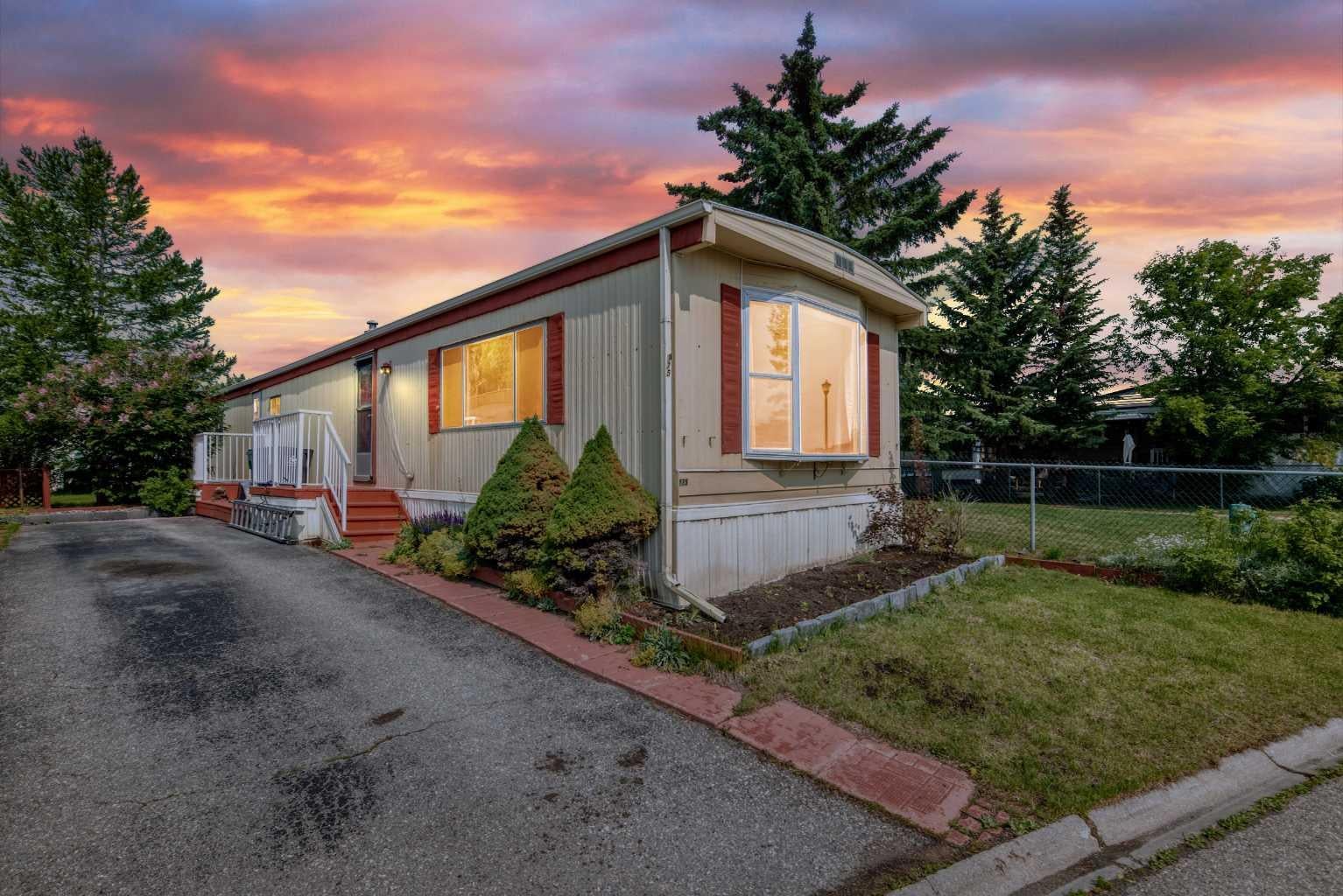 99 Arbour Lake Road NW 175