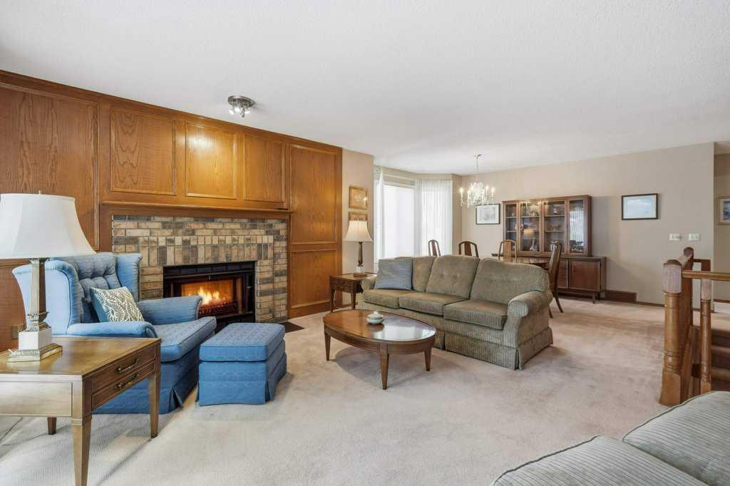 9 Douglasbank Gardens SE