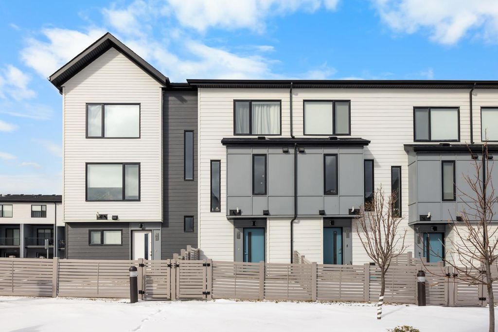 Photo of 306 Evanscrest Square NW, Calgary, AB T3P 1S2 (MLS # A2299776)