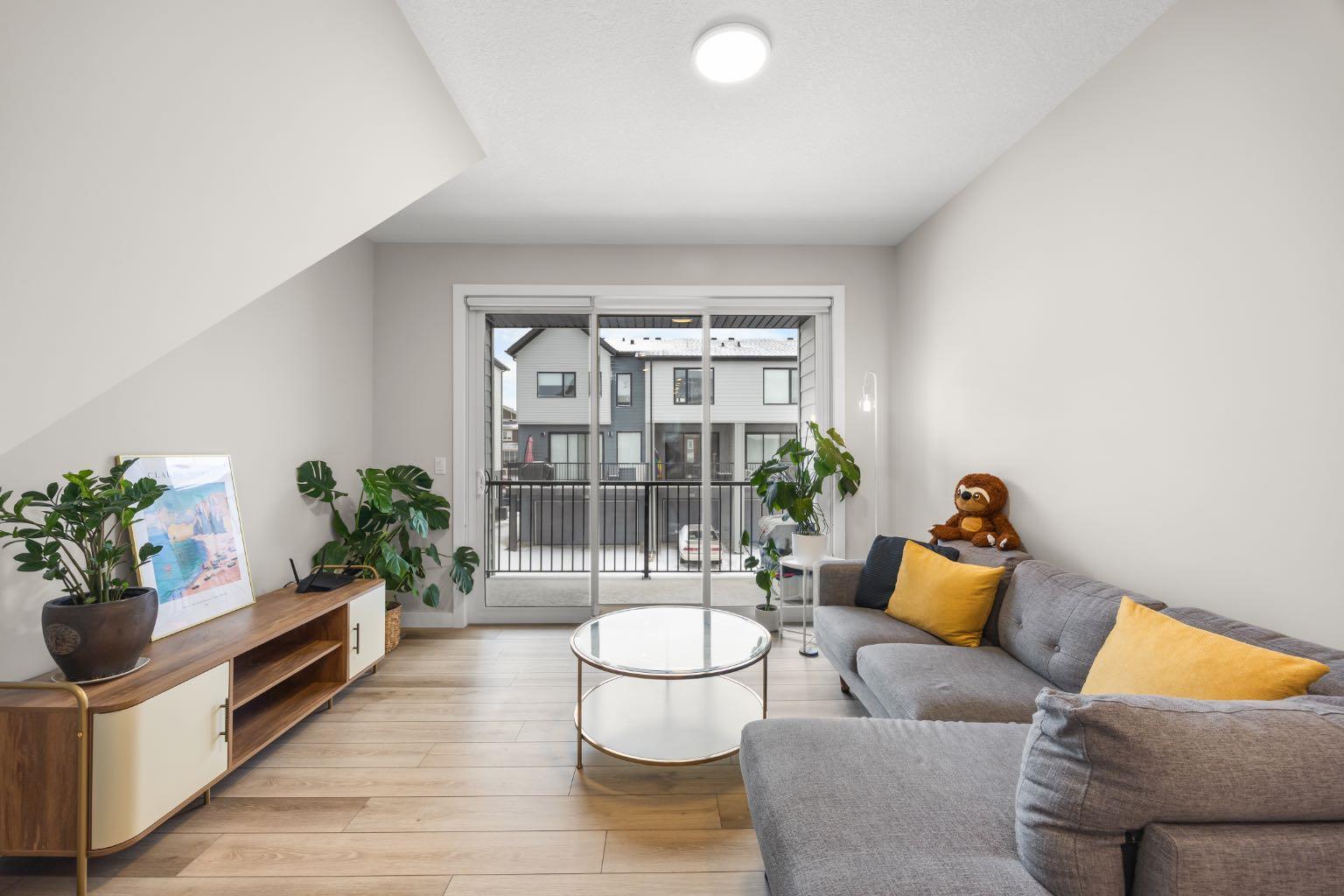 306 Evanscrest Square NW