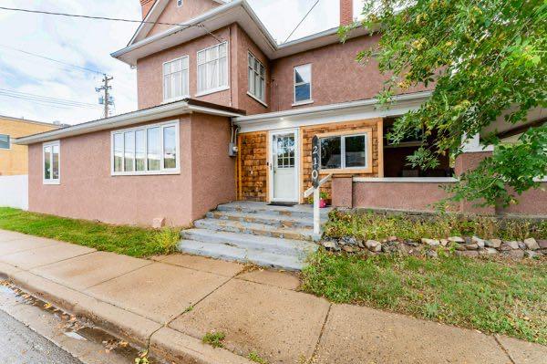 210 1 Street W