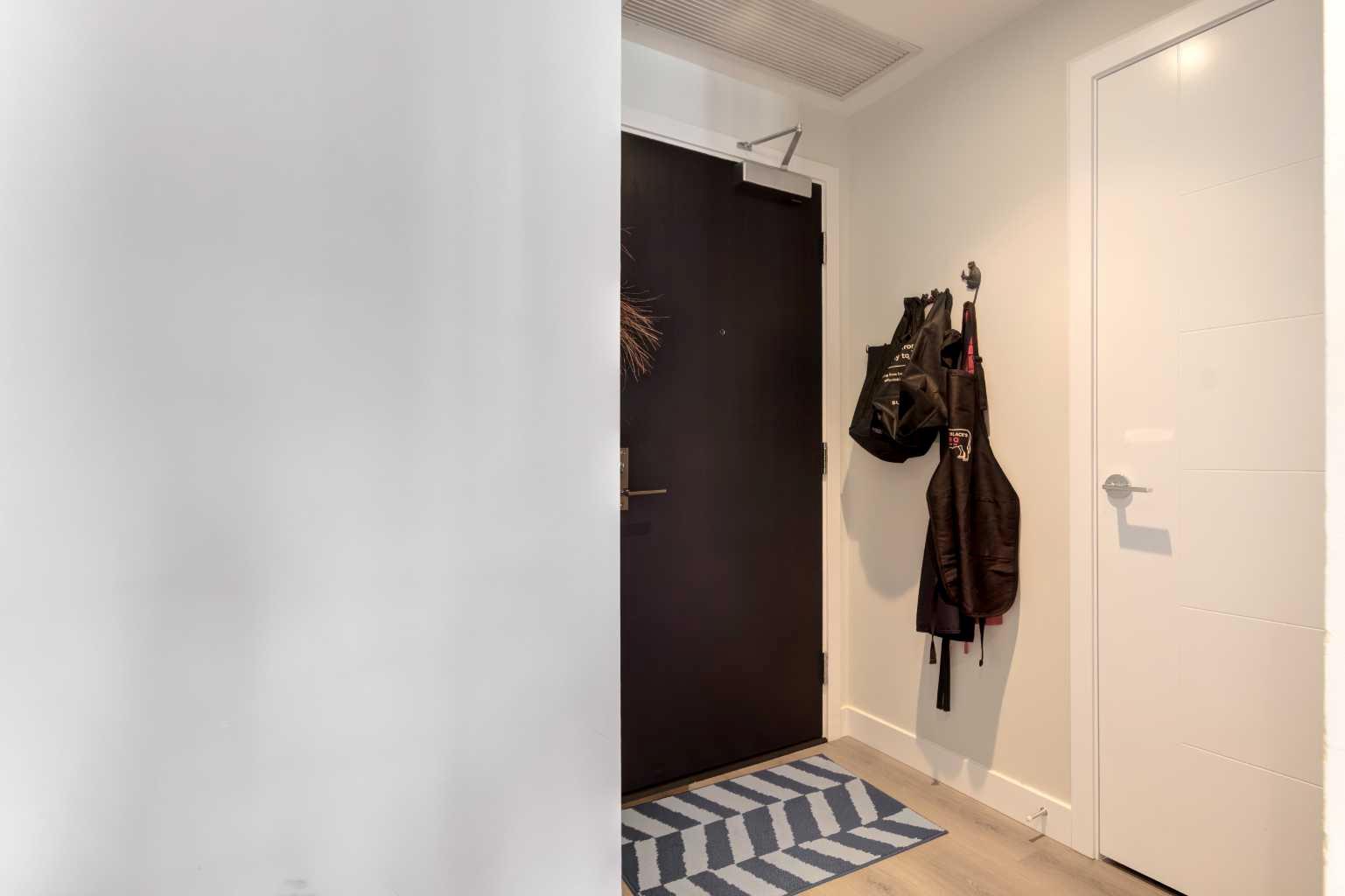 930 16 Avenue SW 703