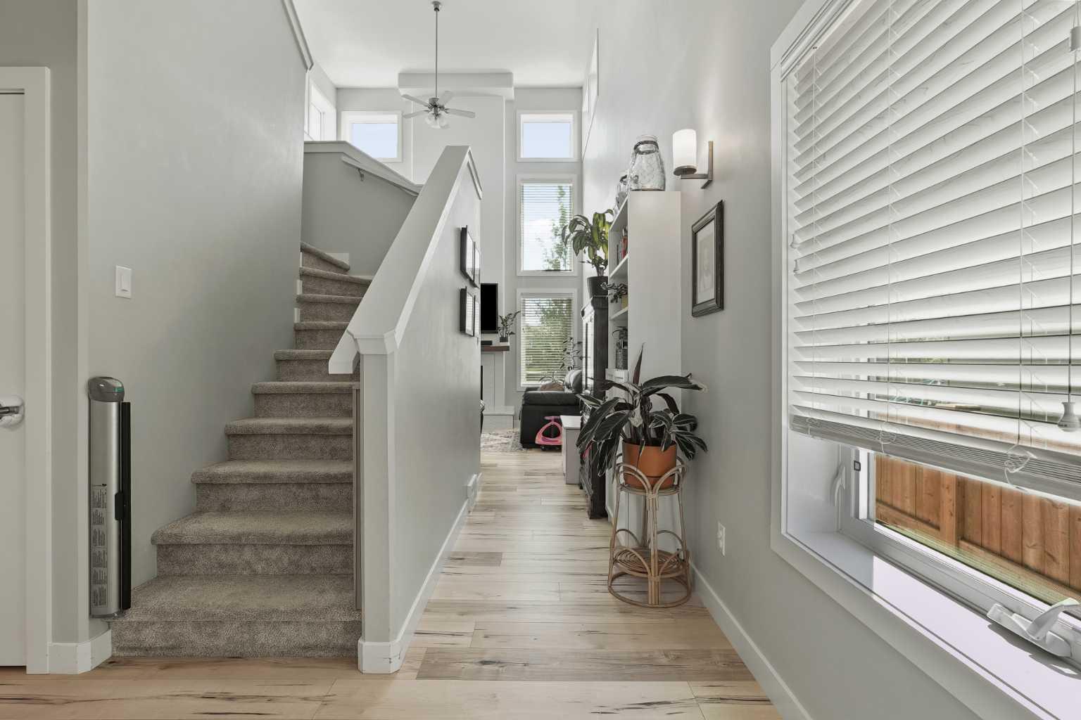 244 Northlander Bend W