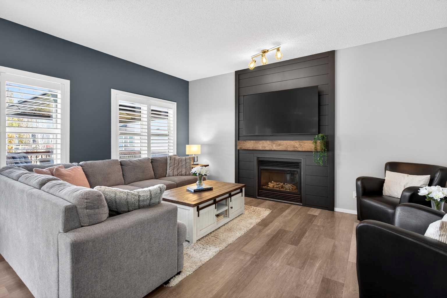 2261 Sagewood Heights SW