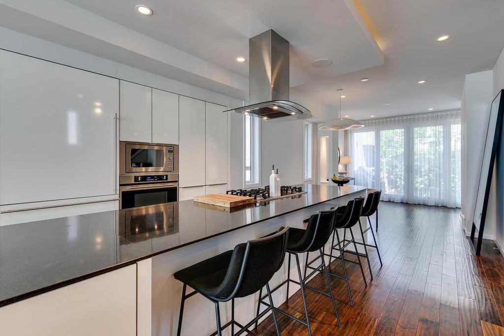 Photo of 1710 35 Avenue SW, Calgary, AB T2T 2B7 (MLS # A2280856)