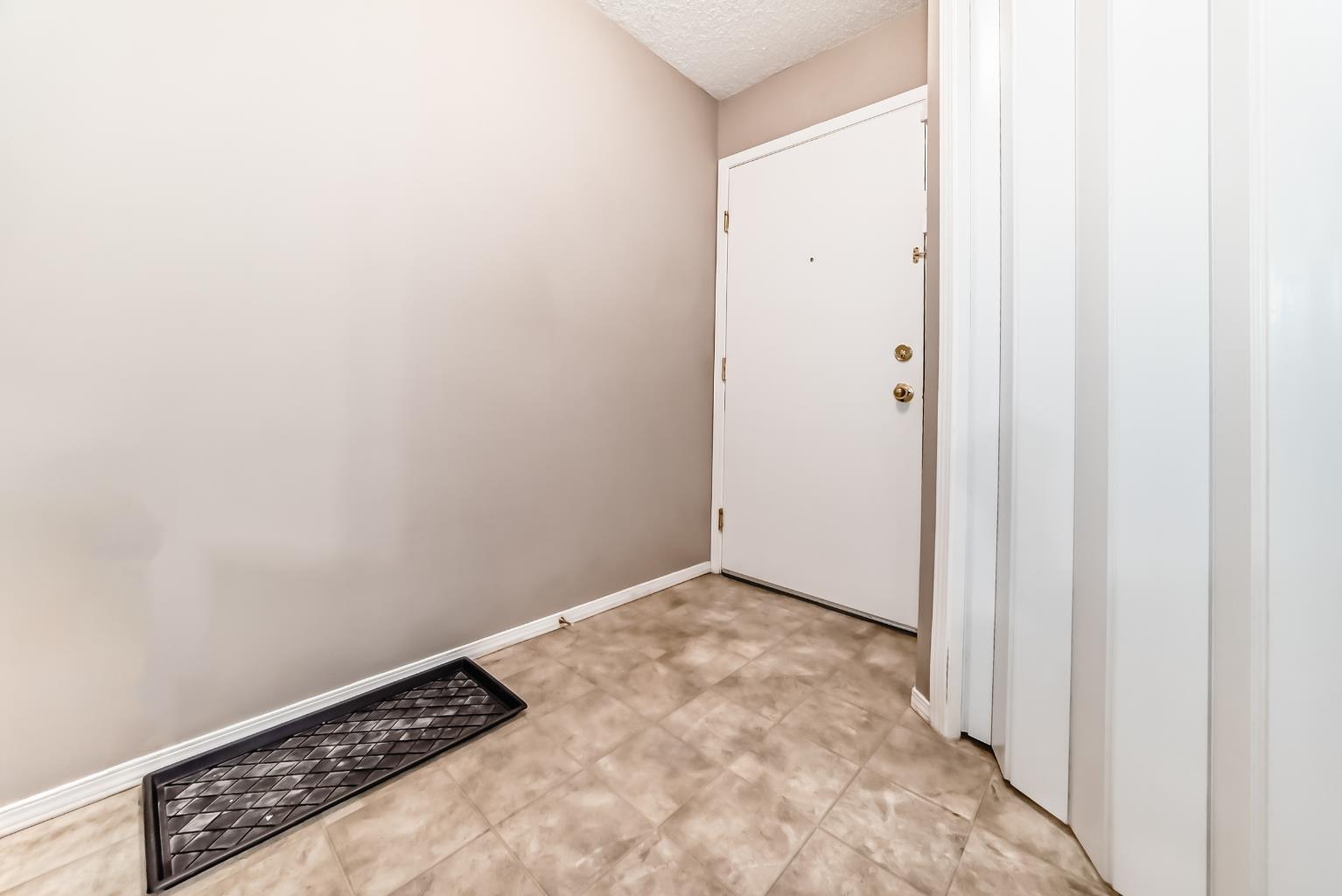 604 8 Street SW 3101