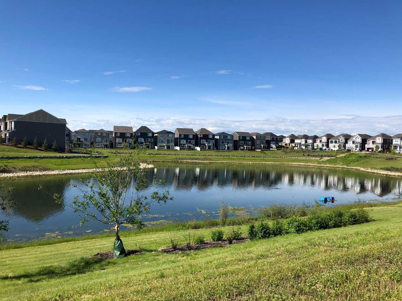 280 Yorkville Manor SW