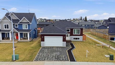 Photo of 148 Beaverlodge Close, Fort McMurray, AB T9H 2V5 (MLS # A2312030)