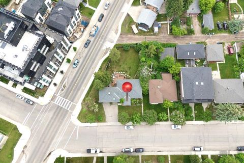 Photo of 2440 22 Street NW, Calgary, AB T2M 3W6 (MLS # A2321085)