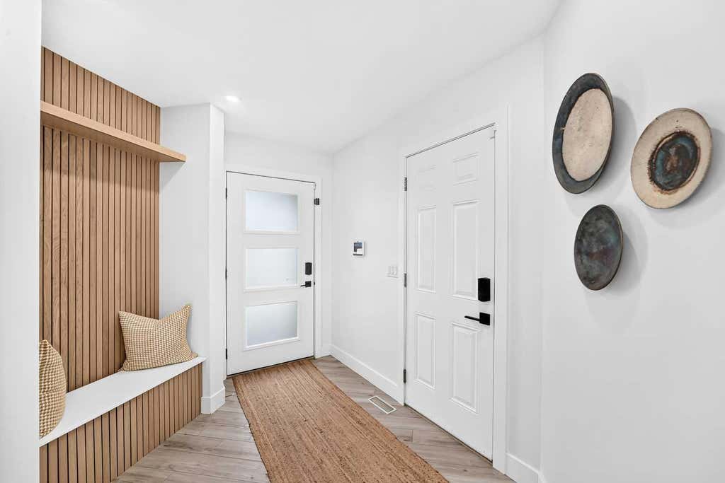Photo of 10909 Hidden Valley Drive NW, Calgary, AB T3A 5V7 (MLS # A2328975)