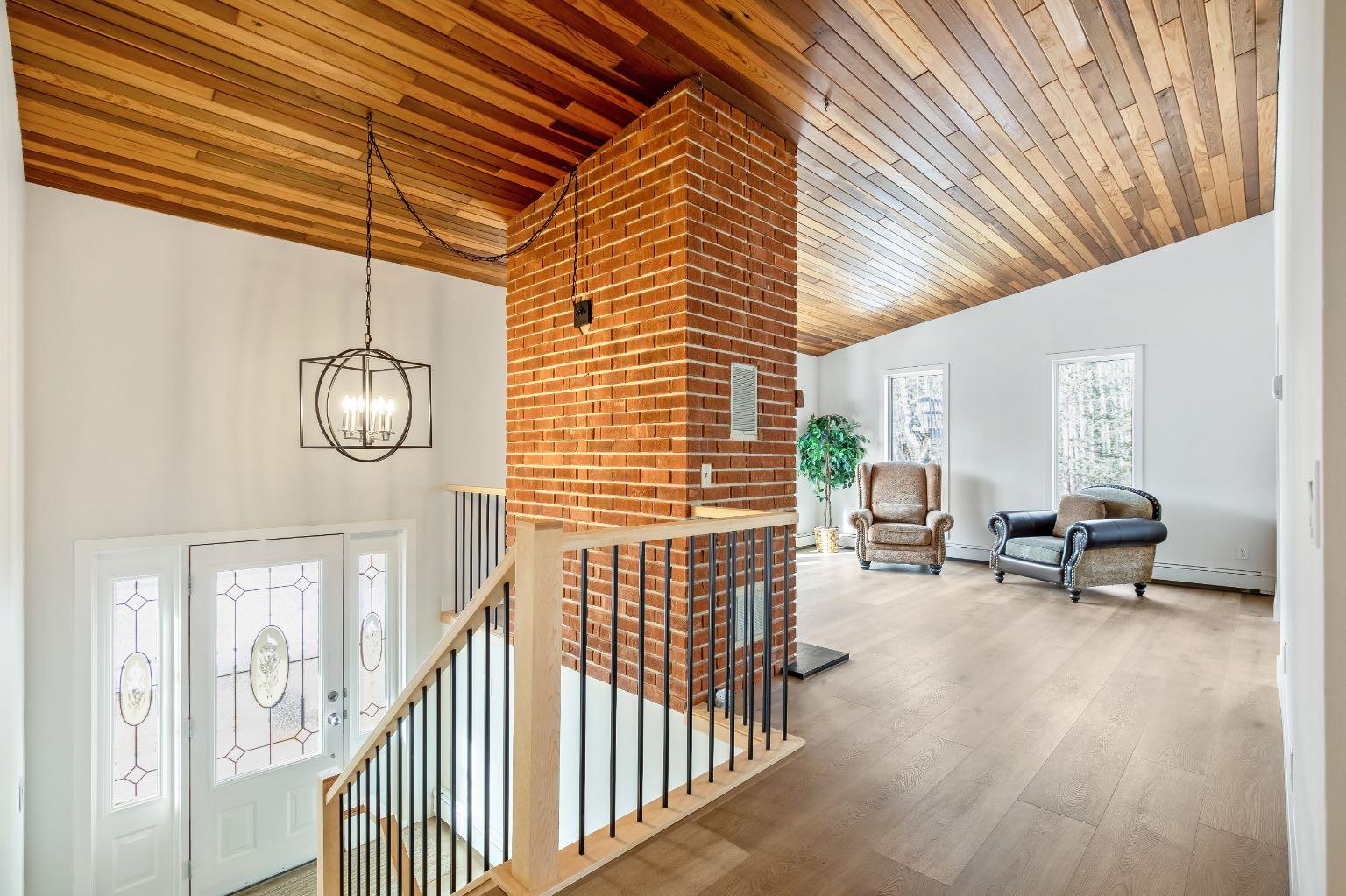 24 Mountain View Park