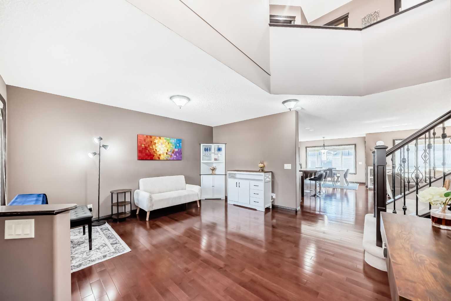 229 Panamount Road NW