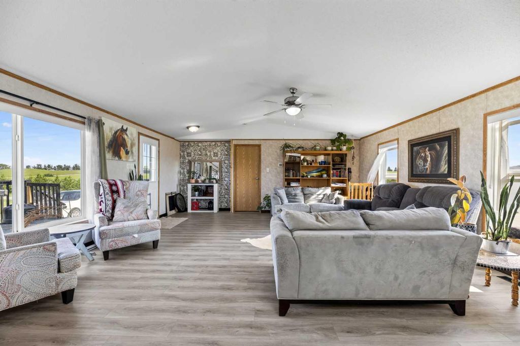 Photo of 35277 Range Road 25, Rural Red Deer County, AB T0M 0K0 (MLS # A2329485)