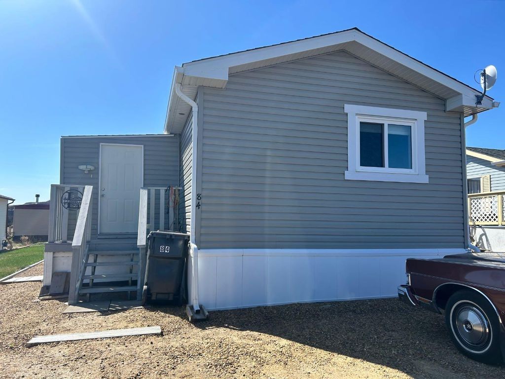 Photo of 84 Greenwood Villa, Drumheller, AB T0J 0Y2 (MLS # A2310503)