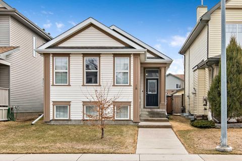 Photo of 18 Copperstone Link SE, Calgary, AB T2Z 0J3 (MLS # A2301891)