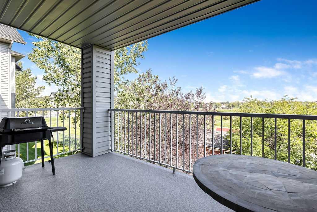 604 8 Street SW 3304