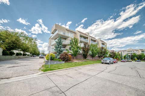 Photo of 3717 42 Street NW #307, Calgary, AB T3A 2W2 (MLS # A2327253)