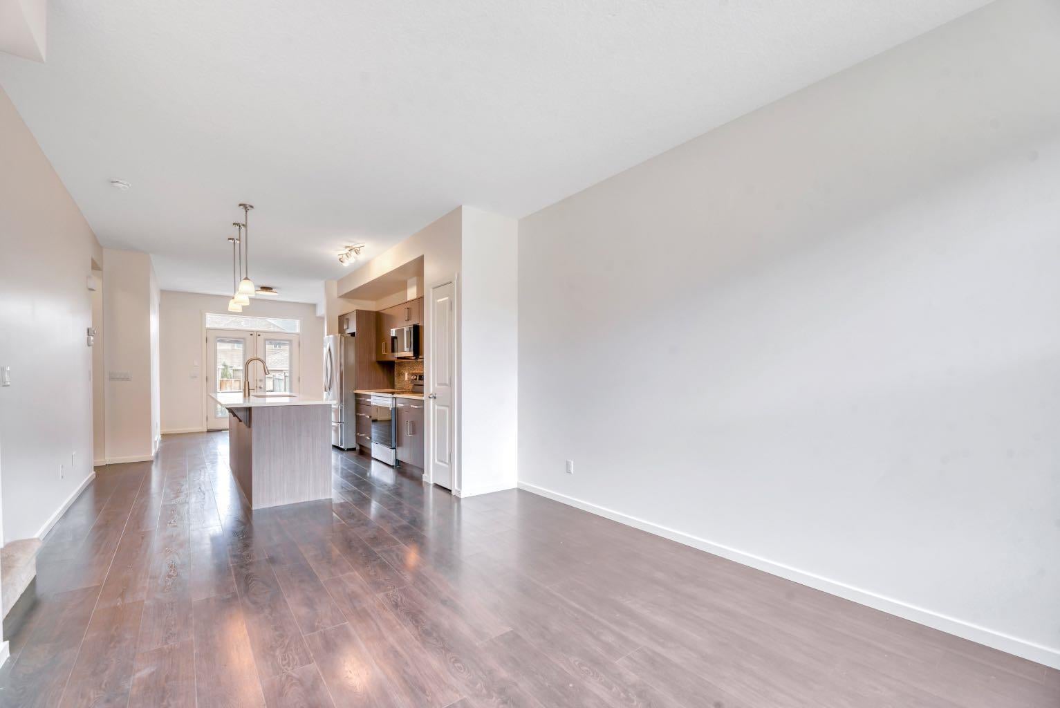 94 Legacy Boulevard SE