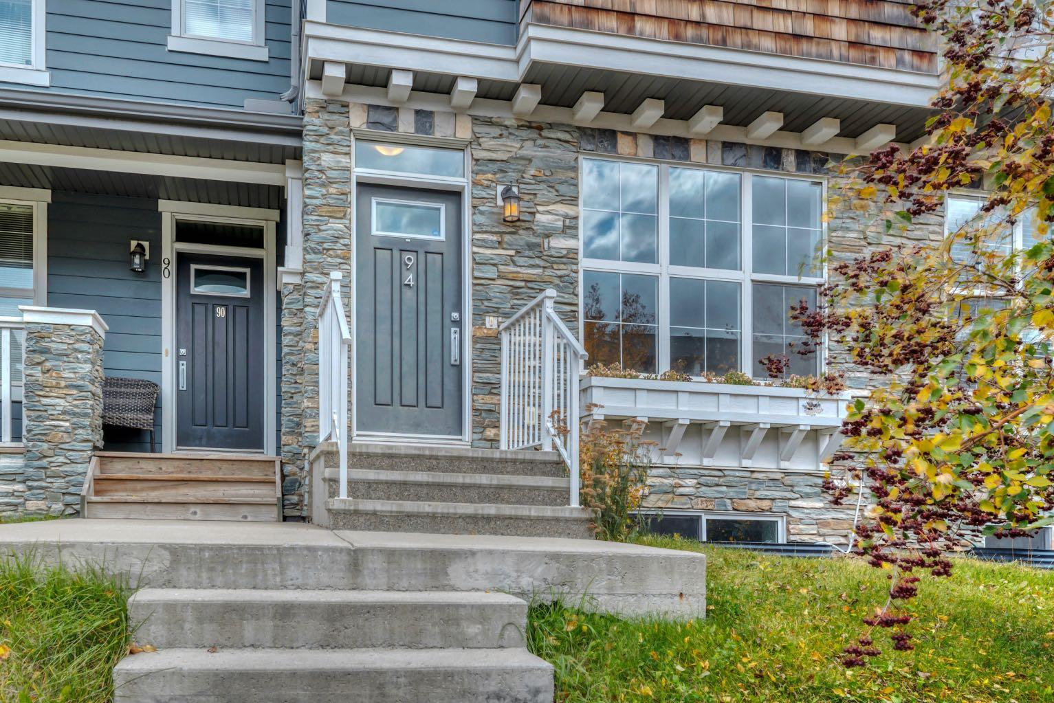 94 Legacy Boulevard SE