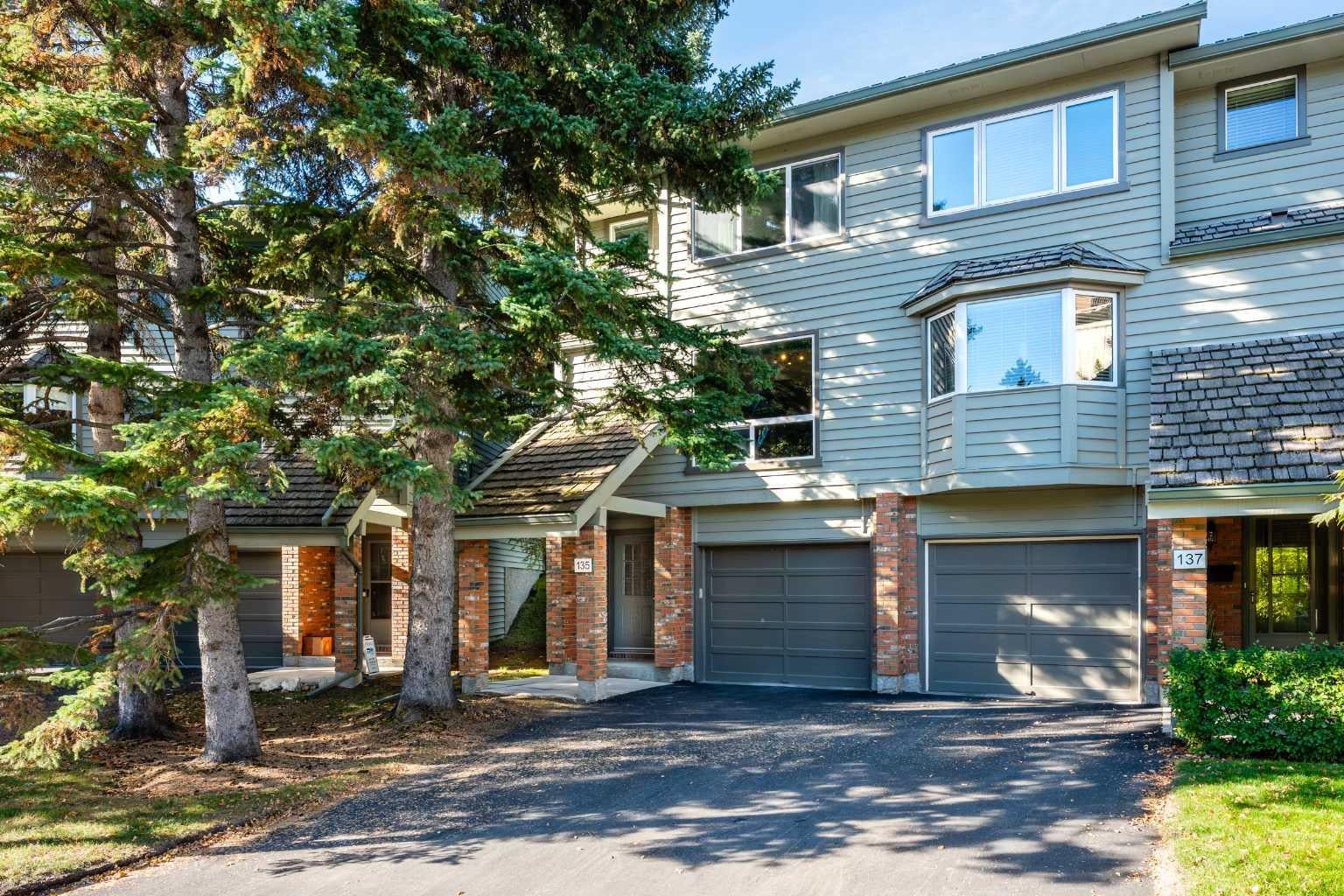 135 Point Drive NW