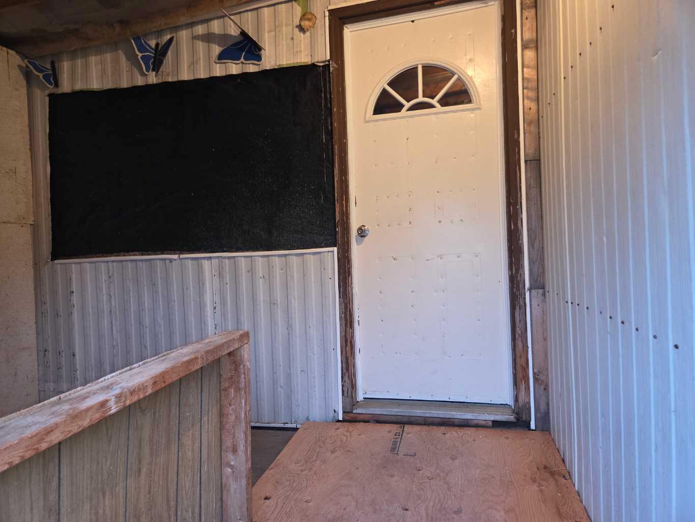 5107, 5113, 5117 51 Avenue