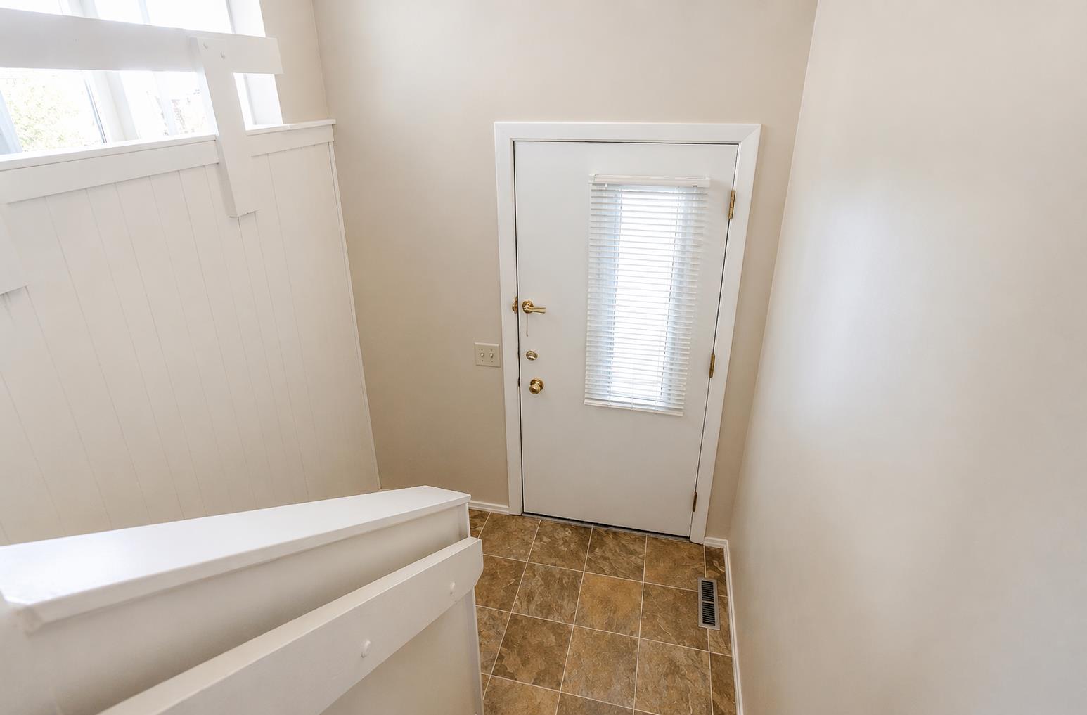 92 Queen Isabella Close SE