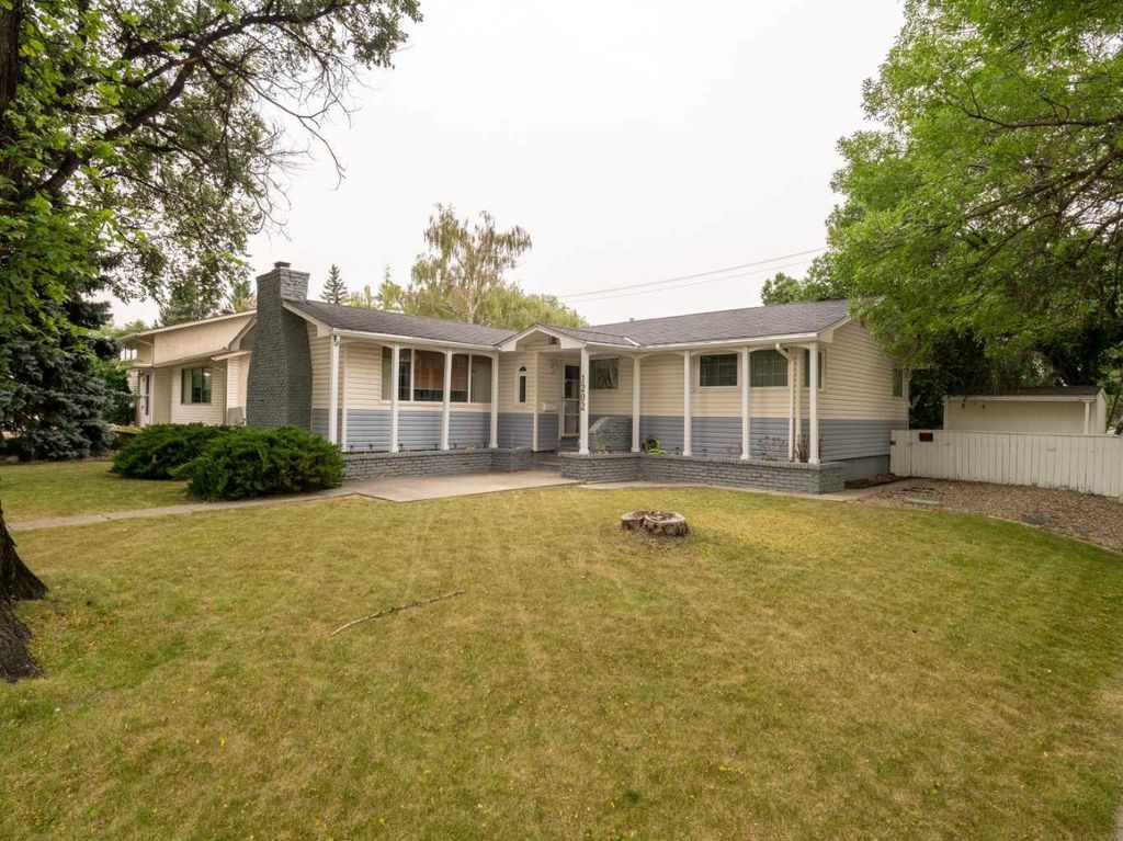 Photo of 1202 13 Street S, Lethbridge, AB T1K 1S9 (MLS # A2305667)